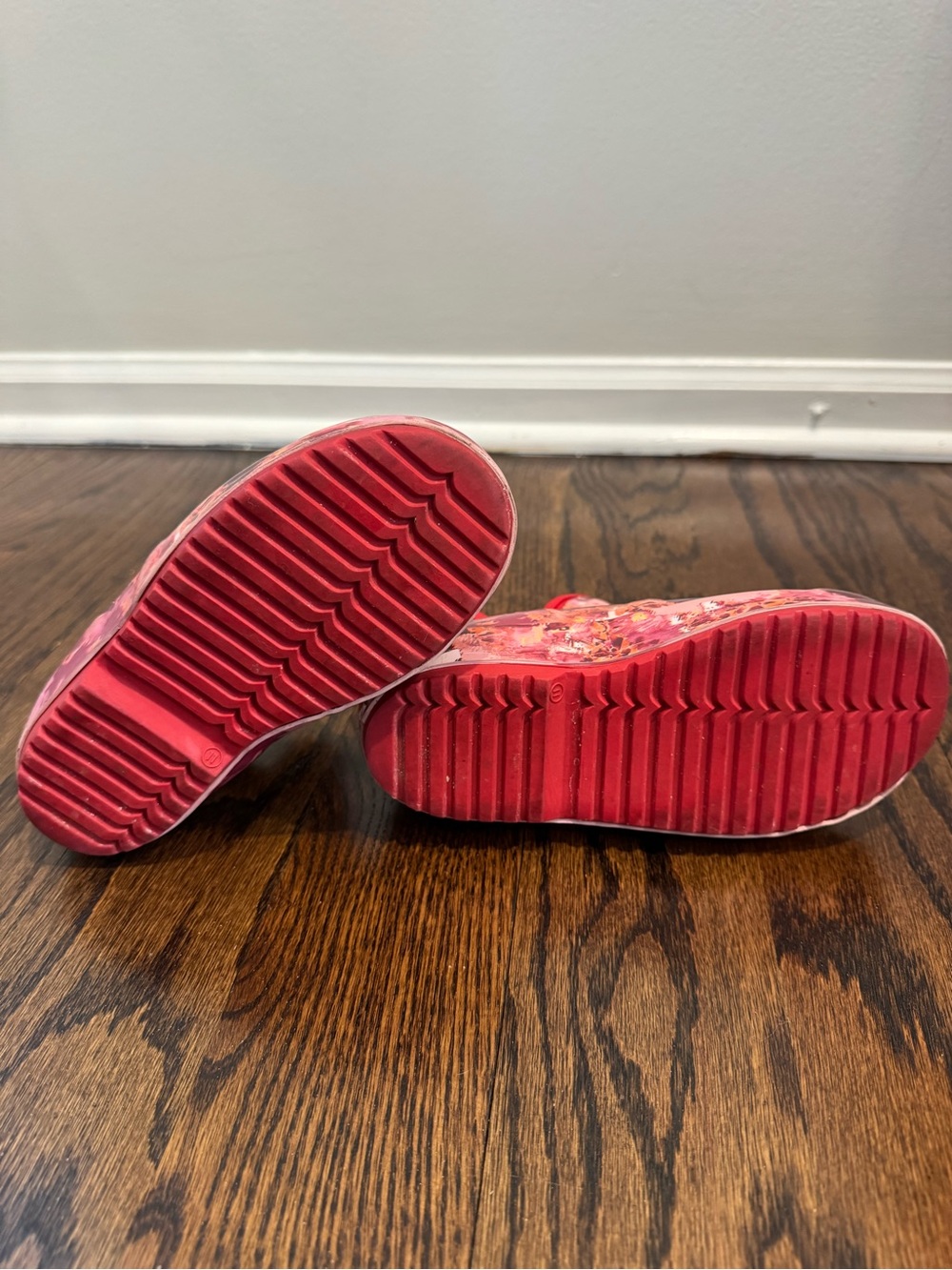 Hunter Kids Red Pink Floral Chelsea Rain Boots - Picture 5 of 7